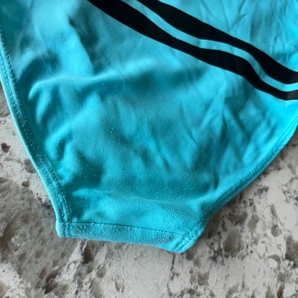 Crayola swimsuit size 4 - Picture 4 of 6